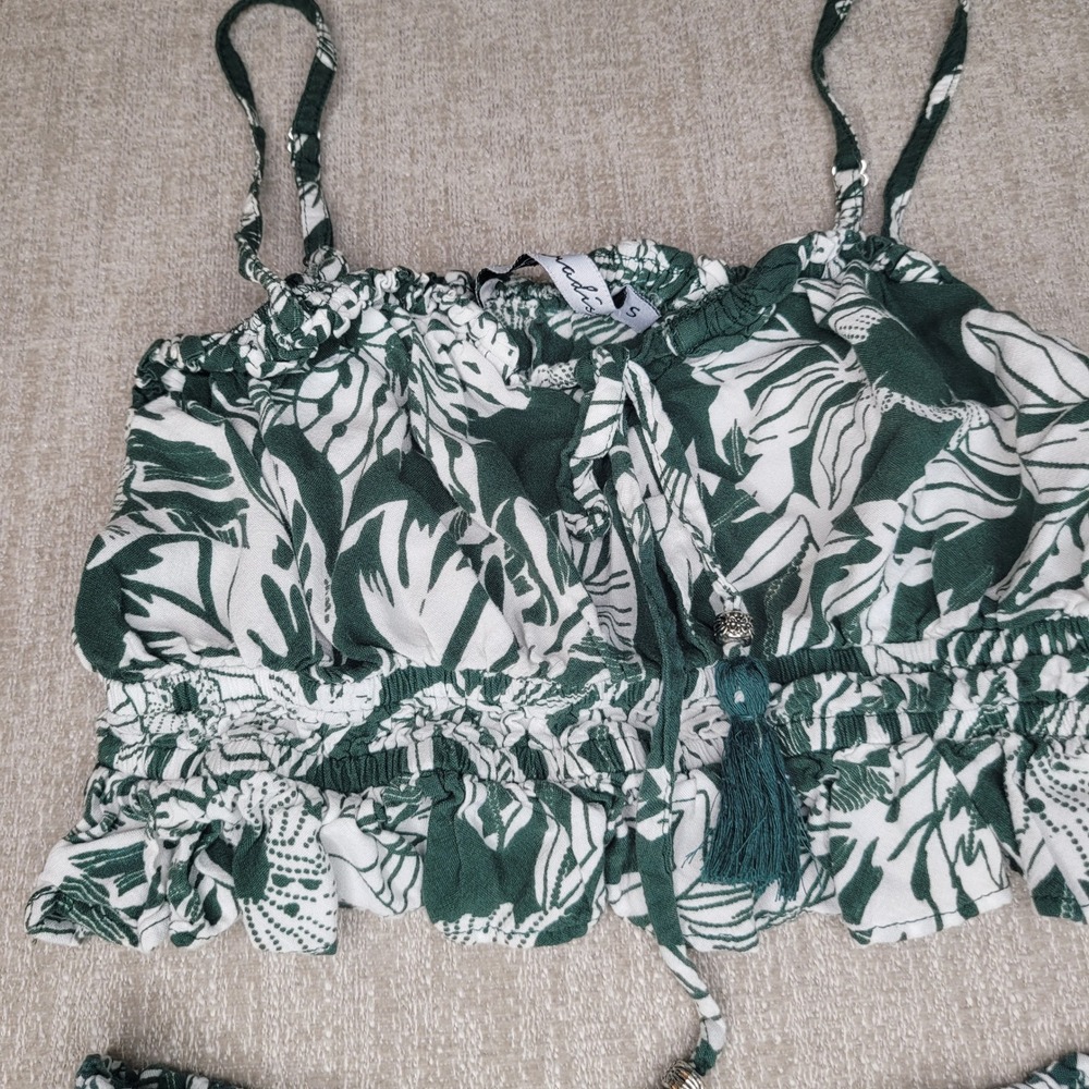 Paradise USA Shorts Set Womens S Green White Tropical Leaf Crop Top Ruffle - Picture 4 of 10
